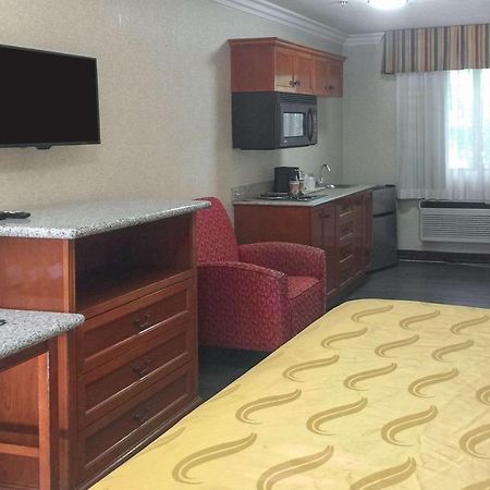 Quality Inn & Suites Oceanside Near Camp Pendleton Eksteriør billede
