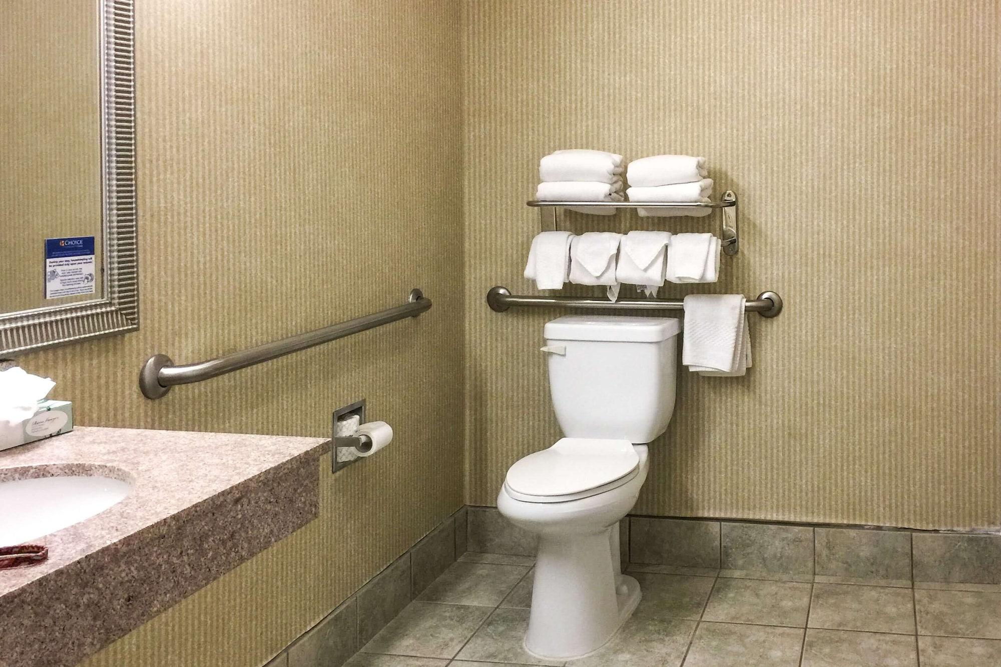 Quality Inn & Suites Oceanside Near Camp Pendleton Eksteriør billede
