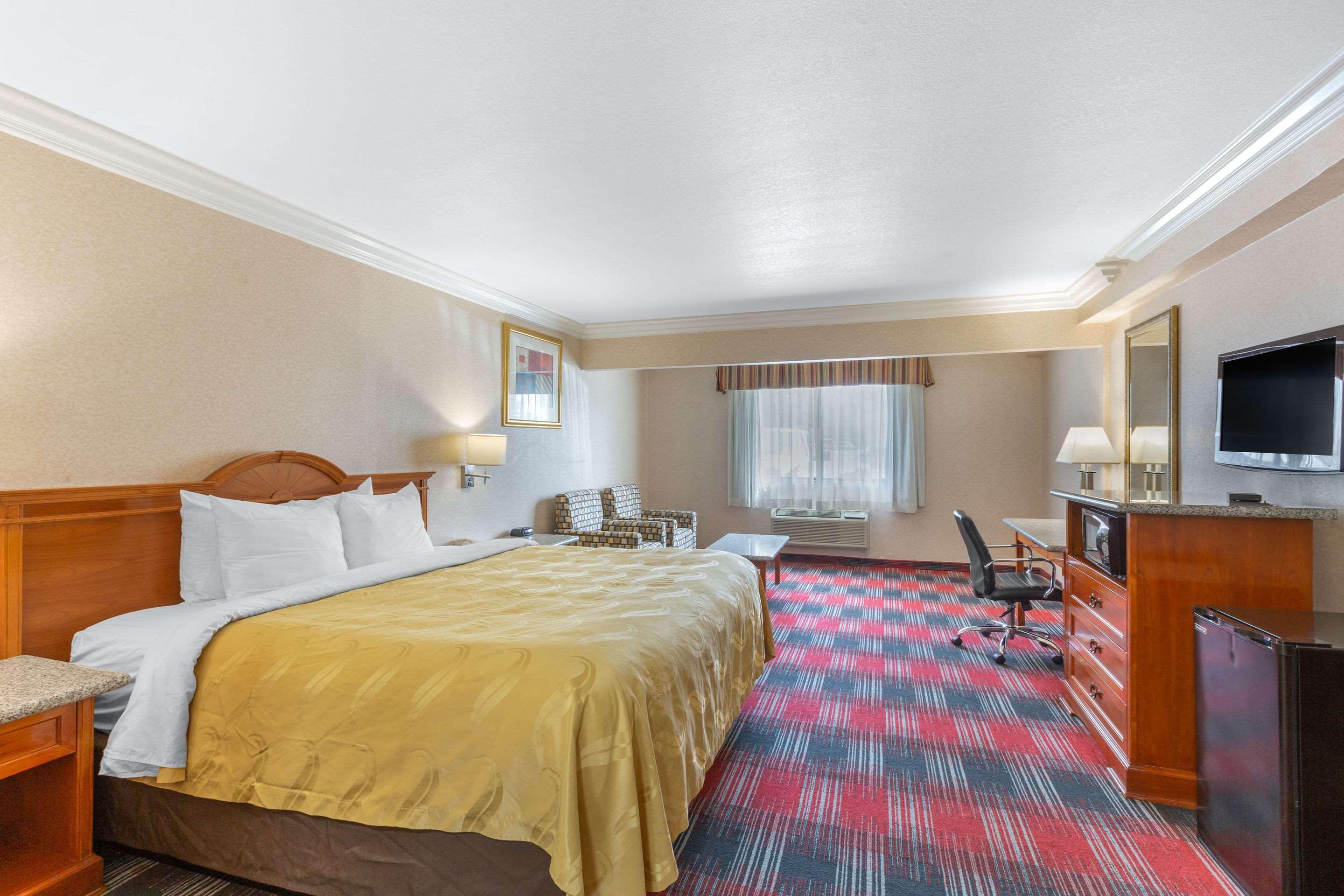 Quality Inn & Suites Oceanside Near Camp Pendleton Eksteriør billede