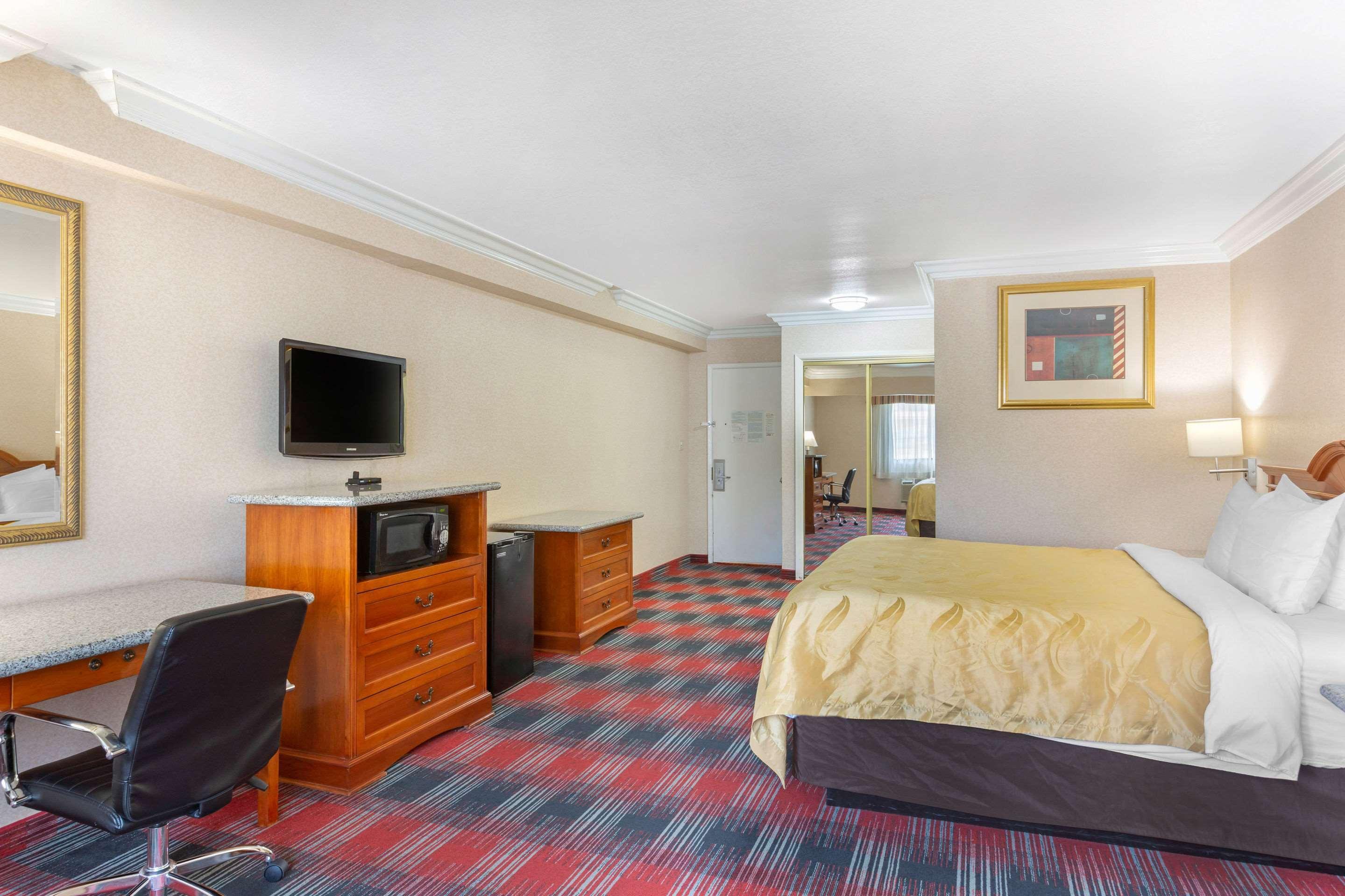 Quality Inn & Suites Oceanside Near Camp Pendleton Eksteriør billede
