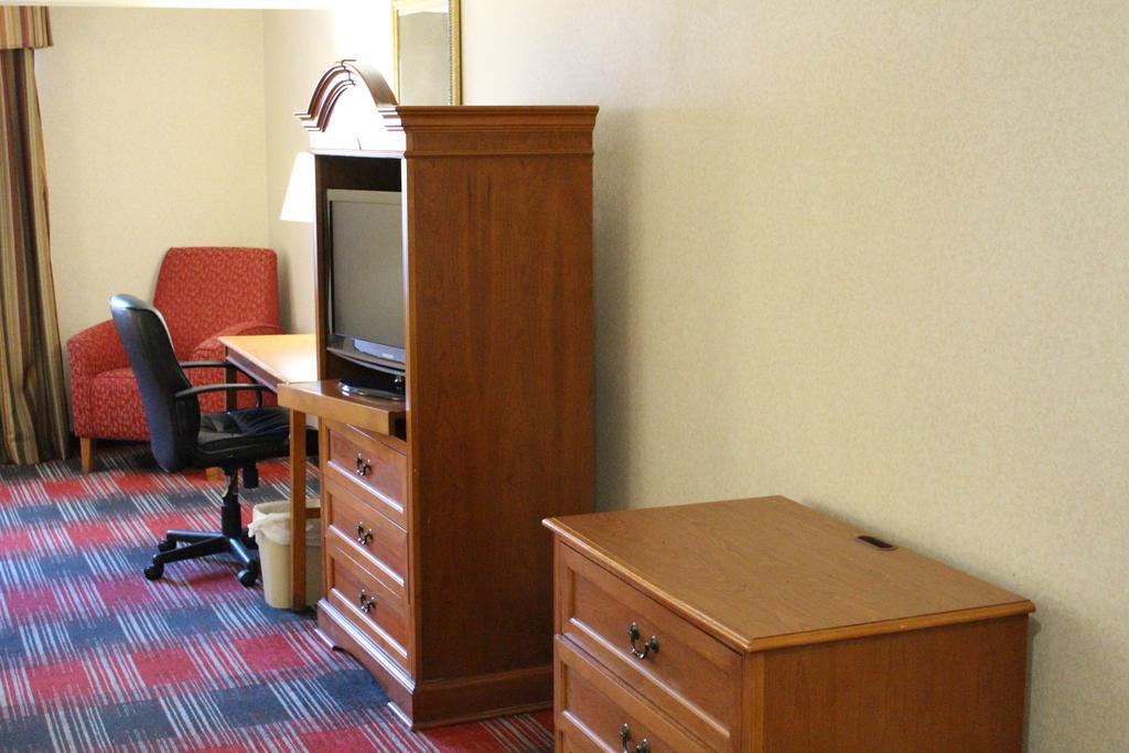 Quality Inn & Suites Oceanside Near Camp Pendleton Eksteriør billede