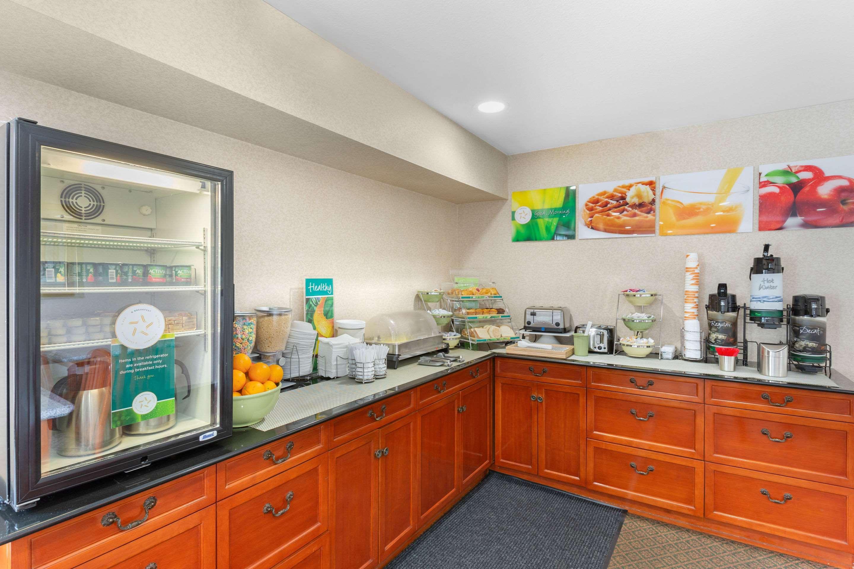 Quality Inn & Suites Oceanside Near Camp Pendleton Eksteriør billede