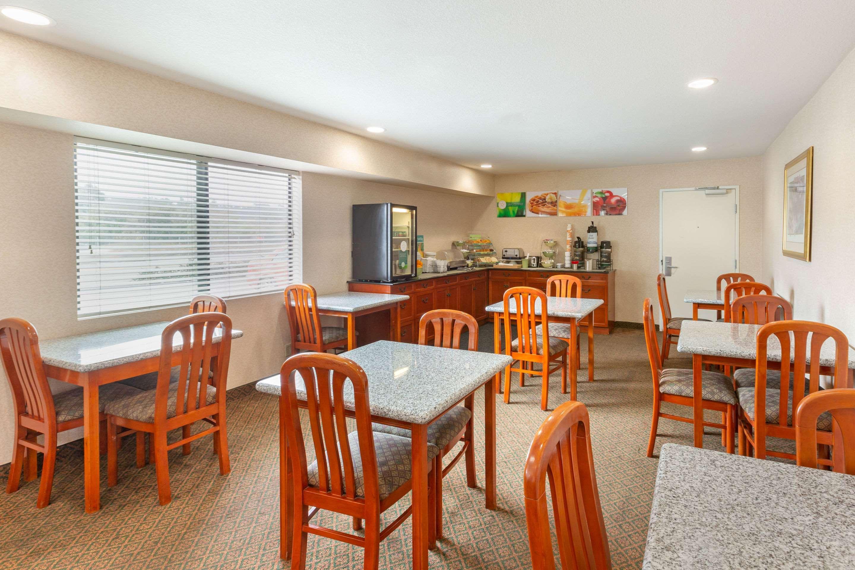 Quality Inn & Suites Oceanside Near Camp Pendleton Eksteriør billede