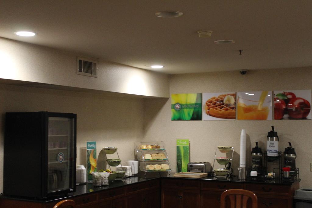 Quality Inn & Suites Oceanside Near Camp Pendleton Eksteriør billede