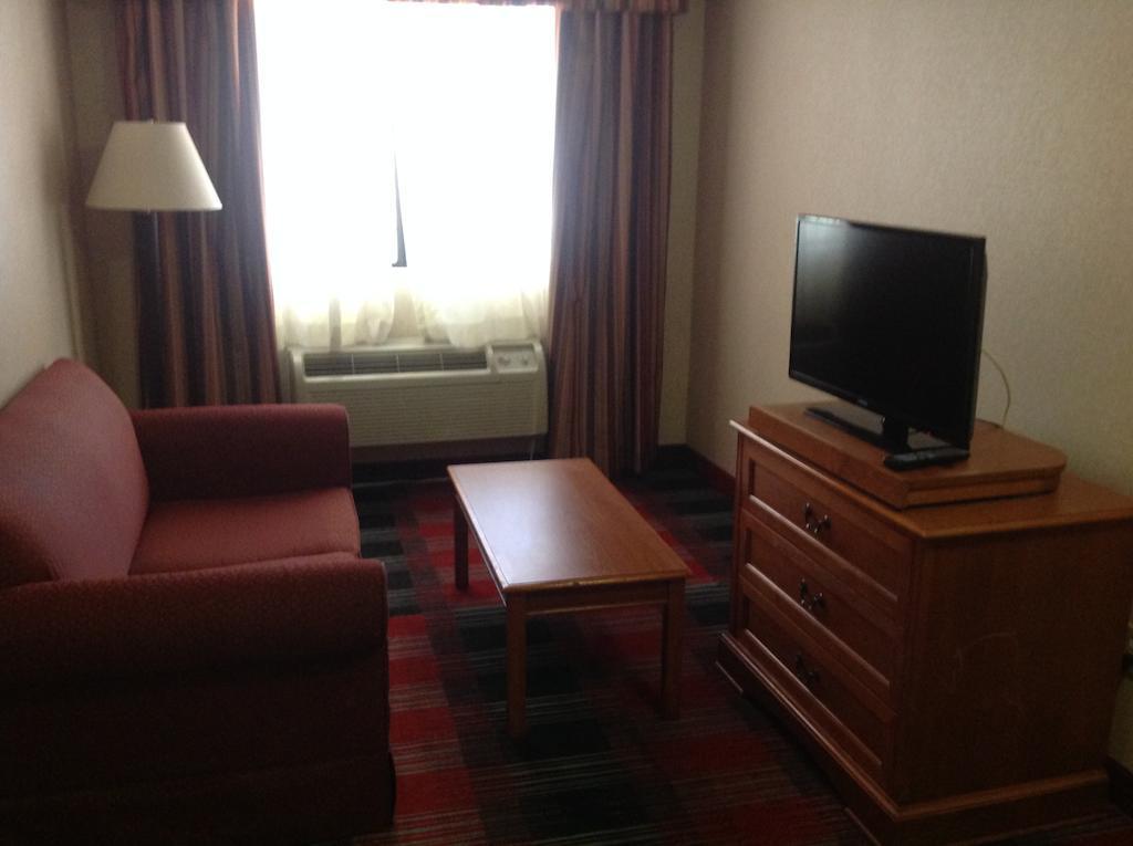 Quality Inn & Suites Oceanside Near Camp Pendleton Eksteriør billede