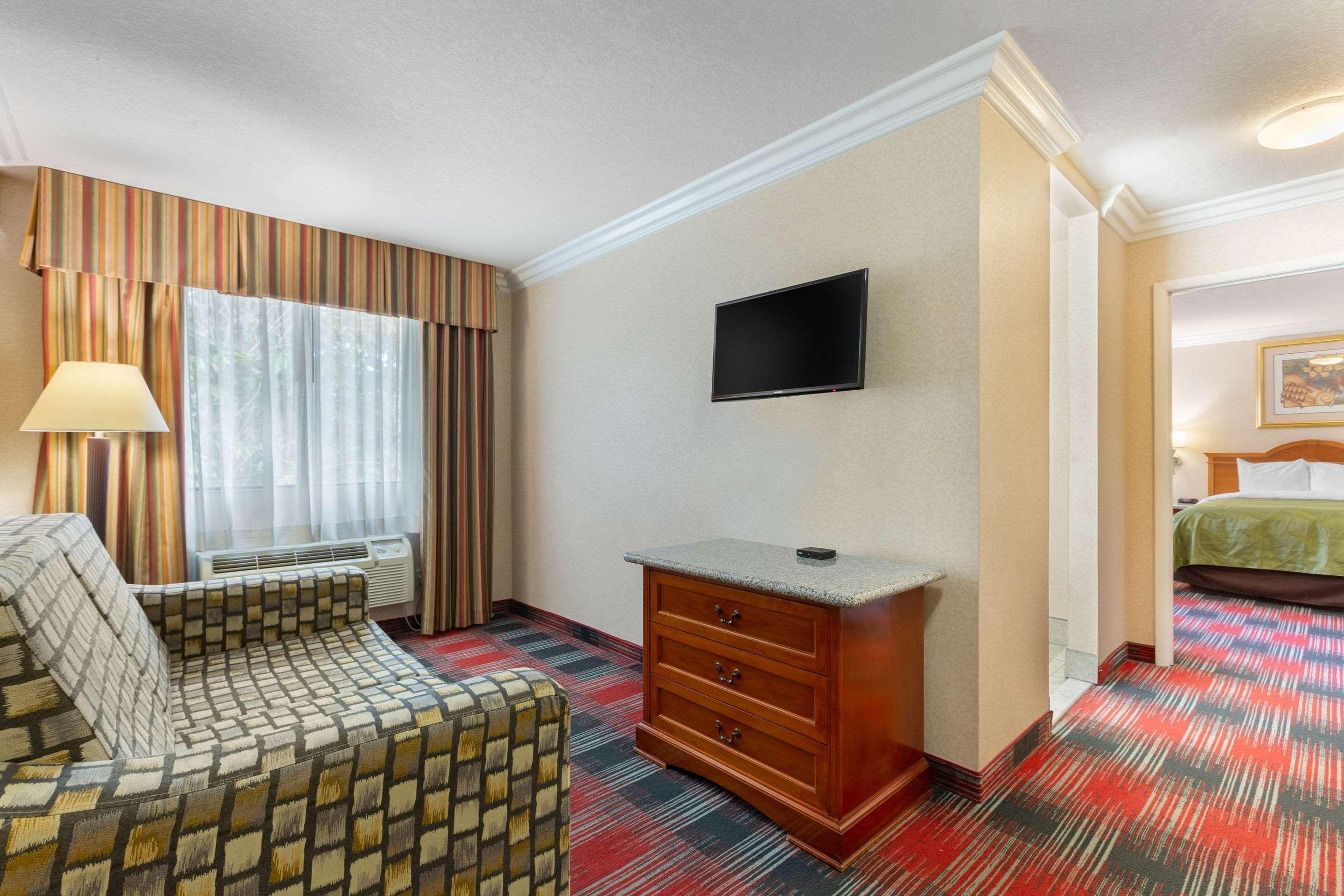 Quality Inn & Suites Oceanside Near Camp Pendleton Eksteriør billede