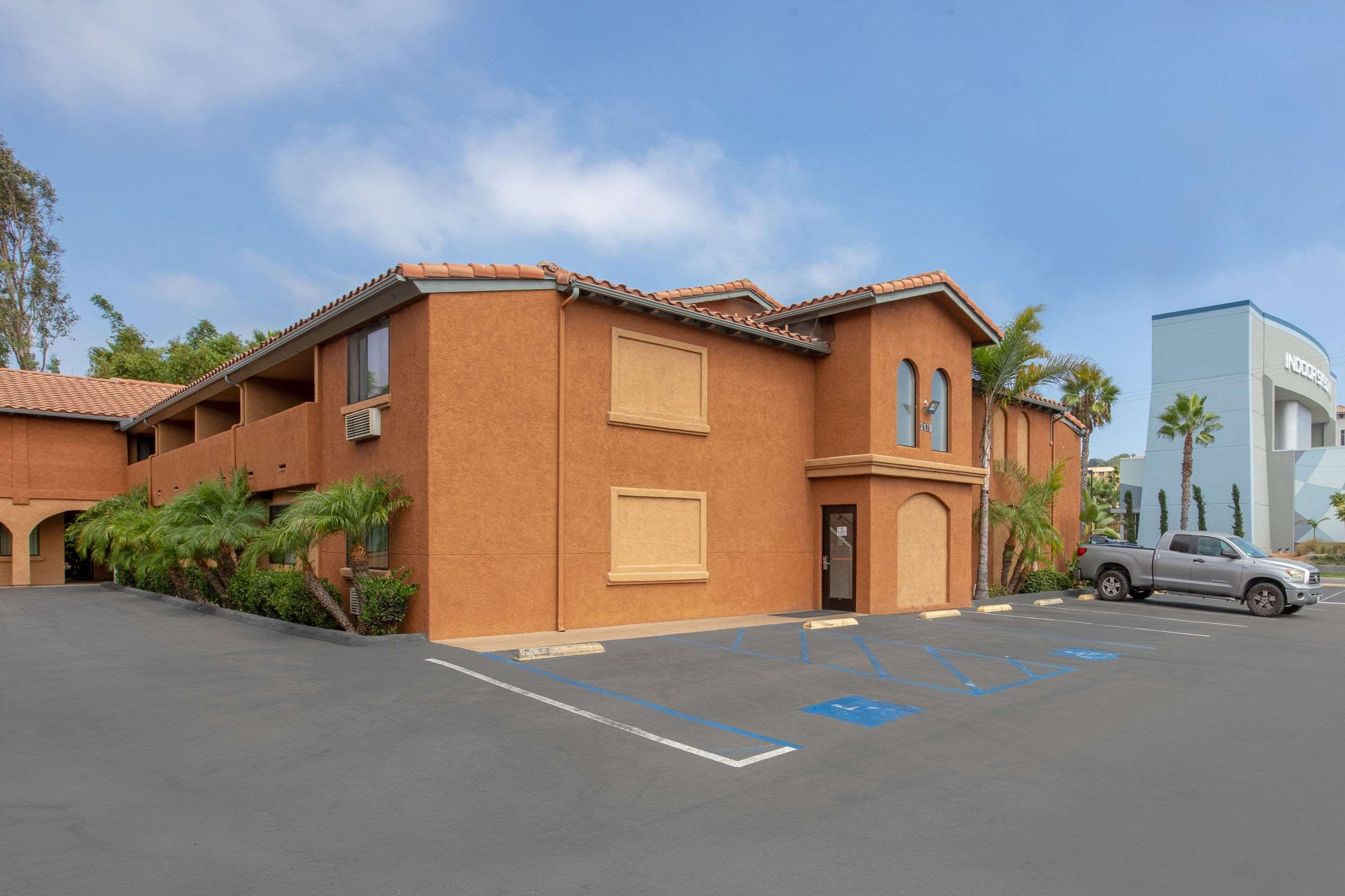Quality Inn & Suites Oceanside Near Camp Pendleton Eksteriør billede